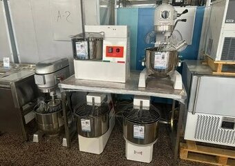 Profesionální planetární mixéry