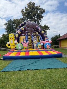 Skákací hrady, skluzavky, kolotoč, rodeo býk