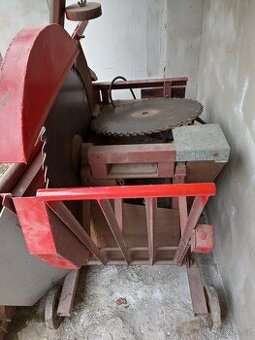 cirkulárka s kolébkou