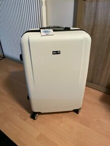 Nový kufr