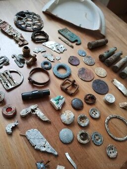 Prodám nálezy detektorem kovu z německých wehrmacht zákopů