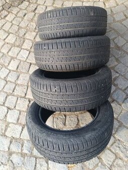 Použité Celoroční pneu Vredestein Quatrac 5. 195/55 R15