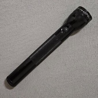 AMERICKÁ ARMÁDNÍ BATERKA - MAGLITE - 1