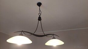 Kovaný lustr se skleněnými stinidly, š. 90 cm, v. 80 cm - 1