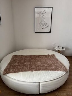 Kulata postel, letiště, Ikea