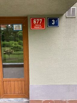 Pronajem garazoveho stani Praha 8