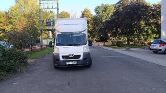 Nákladní skříňové vozidlo Peugeot Boxer 2,2 4HH