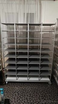 Rack system pro chov hadu