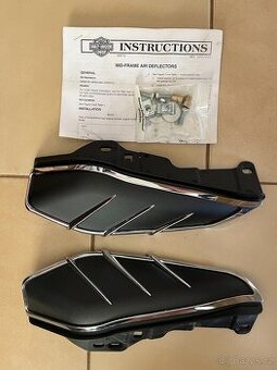 58002-09 + 61400028 Mid frame air deflector + chrom trim