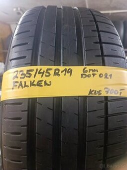 235/45r19 letní Falken