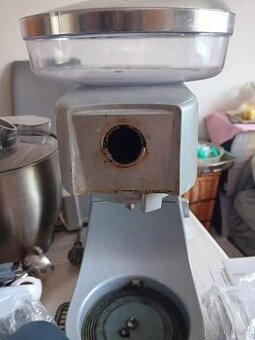 Robot Kenwood