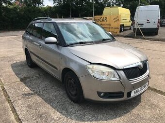 Škoda Fabia II kombi 1.2 HTP+LPG 174 000 km 51 kW ČR původ