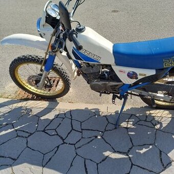 SUZUKI DR 250S RV 1985 - 1