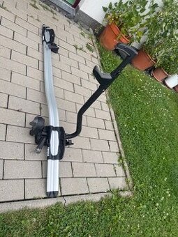 1x střešní nosič na kolo Thule