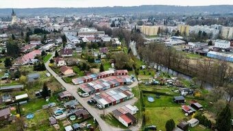 Pronájem udržované garáže ve Dvoře Králové.