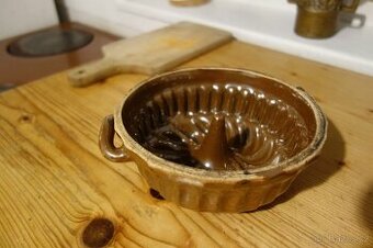 Kameninová forma na bábovku