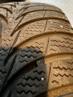 Pneumatiky 185/65 R15+plechy - 1