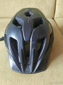 Cyklistická přilba Uvex