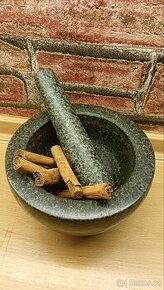 Granitový hmoždíř