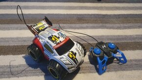 RC Auto VaporizR 2 jezdí na suchu, na vodě i po sněhu