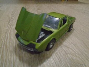 Stará hračka Polistil Alfa romeo Montreal