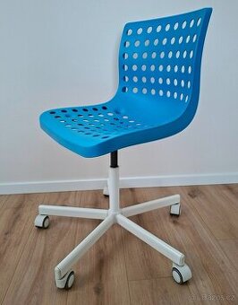 IKEA pracovní židle, nastavitelná výška, pěkný stav