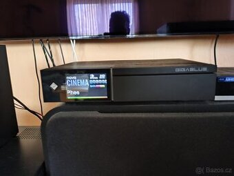 Prodám satelitní přijímač gigablue 4k HD pro