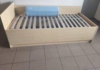 Postel 90x200cm s roštem + NOVÁ MATRACE