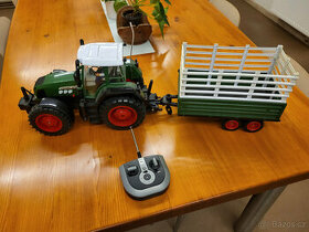 Prodam RC řízený model traktoru Fend s vleckou