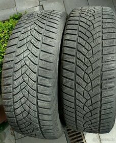 Zimní pneumatiky Goodyear ULTRA Grip 215/55 R17 98V