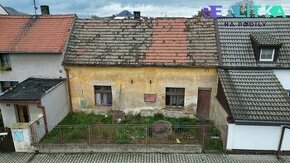 Prodej podílu 16/45 rodinné domy, 87 m2 - Lenešice