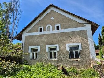 Zemědělská usedlost, stavební pozemek 1099 m², bez RK