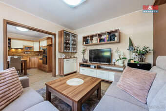 Prodej bytu 4+1, 77 m², Chodov, ul. Husova - 1