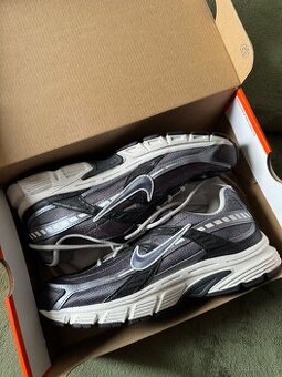 nike initiator - 1