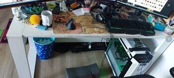 psací stůl z masivu pro školáky GENIUS