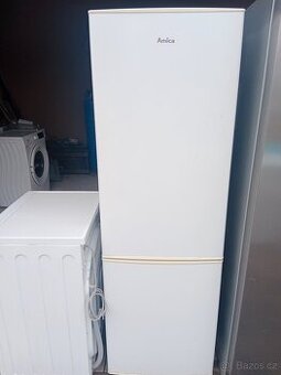 Lednice s mrazakem Amica