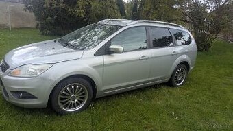 Ford Focus kombi 1,6 benzín 74kw