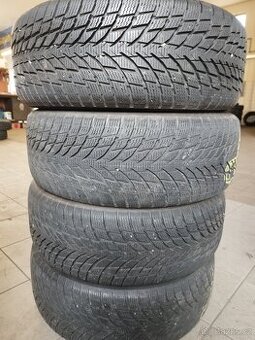 Pneu 4 kusy zimní Nokian 215/55 R17