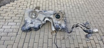 Palivova nadrz skoda octavia 3 superb 3 4x4