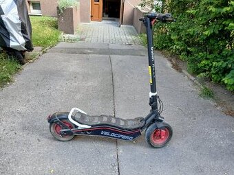 Elektrická koloběžka Bohman Velocifero Extreme