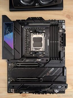 NEFUNKČNÍ ASUS ROG Strix X670E-E Gaming WIFI AM5