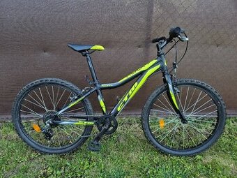 CTM Rocky 1.0, ráfky 24"