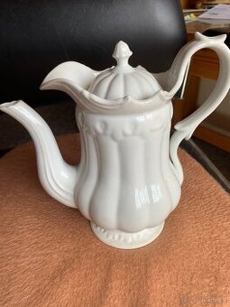 Porcelanove dzbany