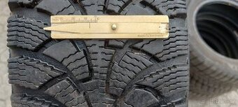 Zimní pneu 195/65R15 Vraník