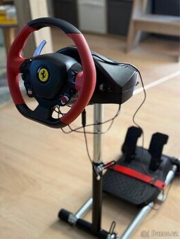 Volant Thrustmaster pro xbox , stojan, wheelstand