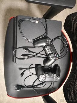 Prodám PlayStation 4 Slim