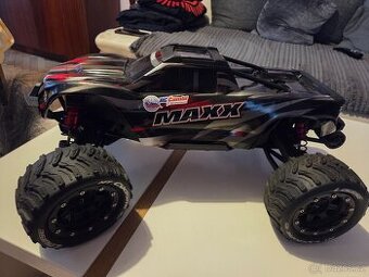 Traxxas maxx