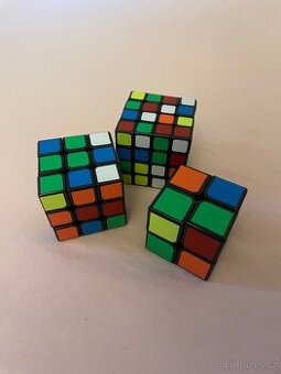 Sada rubikových kostek 2x2, 3x3, 4x4