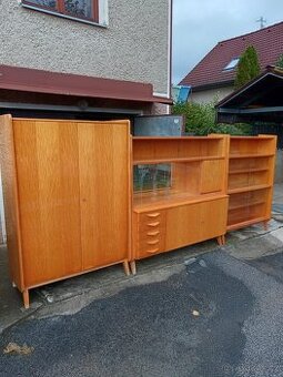 Šatní skříň, sekretář a knihovna Jirák, Tatra Pravenec