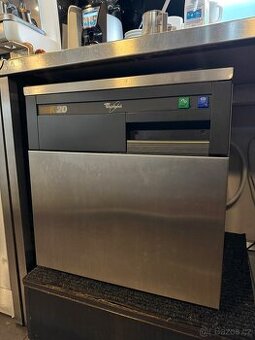 Výrobník kostek ledu Whirpool K20